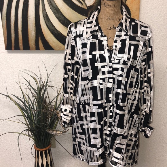 Chico's Tops - Chico’s Blouse Like New Chico’s Size 1/Medium